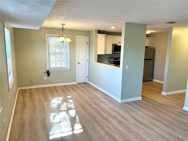 Photo - 101 Marlborough St Unit 2