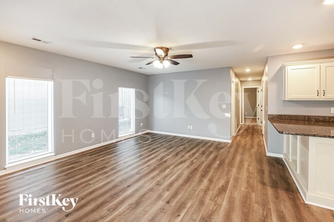 Photo - 5110 N Bellaire Ave