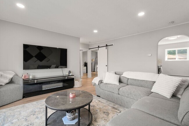 Photo - Renovated - Parking - Laundry - Pool Unit 6