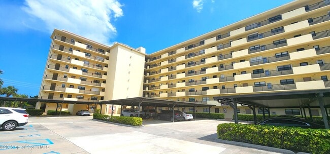 Building Photo - 500 Palm Springs Blvd Unit 706 Rental