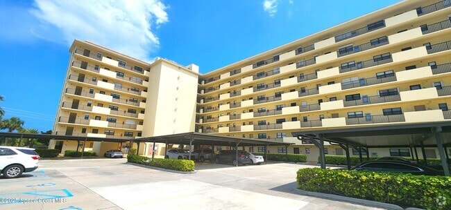 Building Photo - 500 Palm Springs Blvd Unit 706 Rental