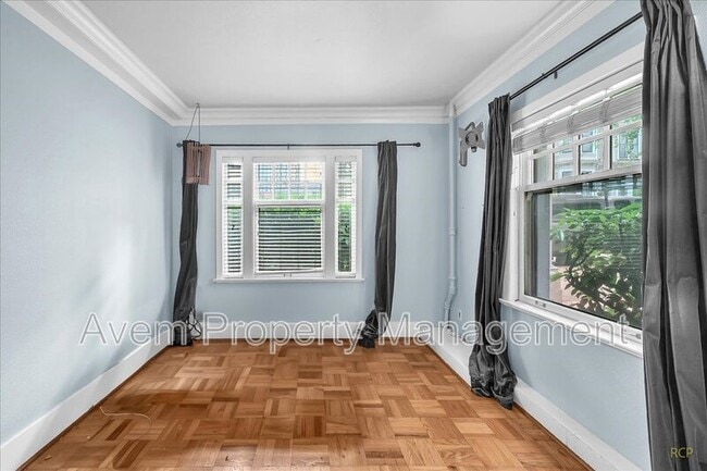 Photo - 1811 NW Couch St