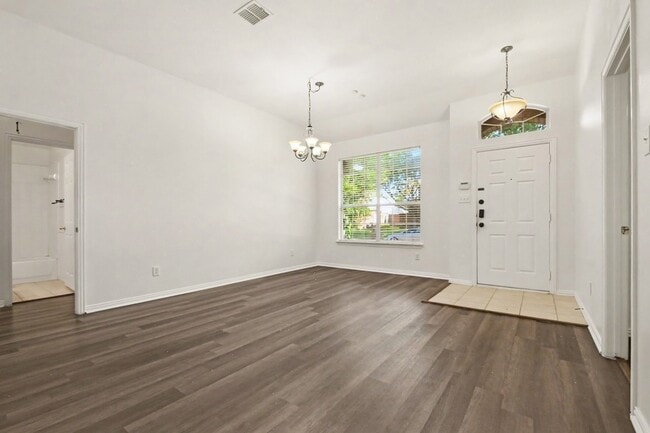 Photo - 10112 Asheboro St
