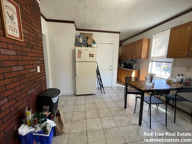 Photo - 205 Hillside St Unit 1