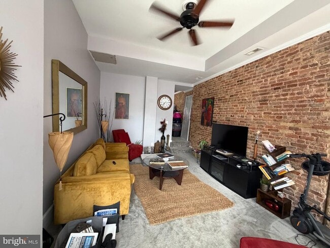 Photo - 1638 Cole St