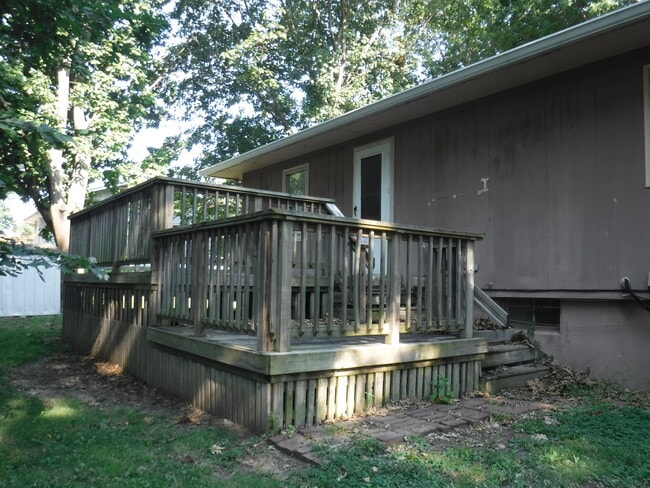 506 E Pawnee Back Deck