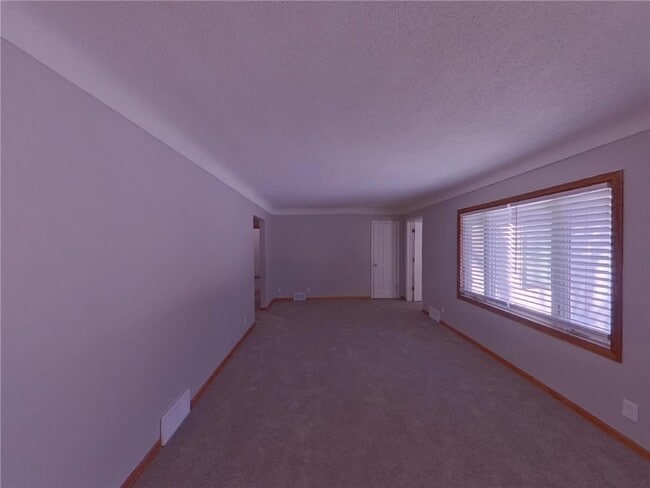 Photo - 2931 Woodbridge St