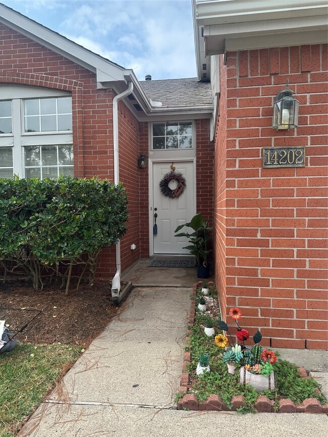 Photo - 14202 Misty Knoll Ct