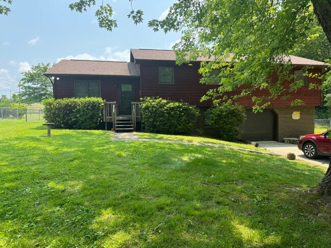 3 bedroom 2 Bathroom home - 3 bedroom 2 Bathroom home