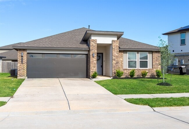 Building Photo - 8114 Buck Ln