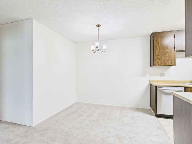 Photo - 1/1 Golden Oaks Condo for rent