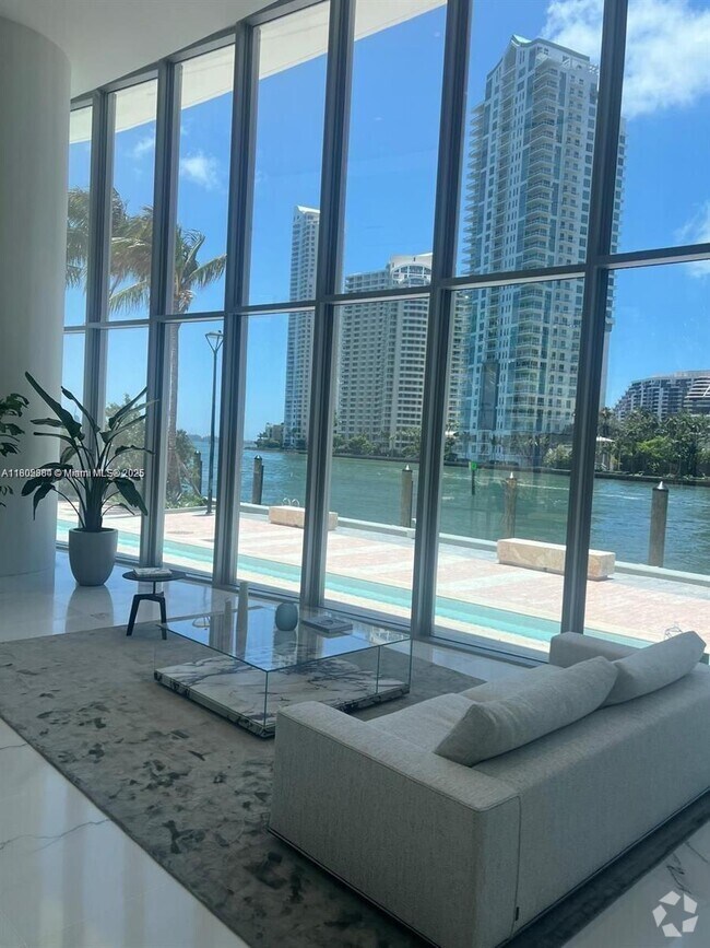 Building Photo - 300 Biscayne Blvd Way Unit 5009 Rental
