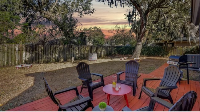 Photo - 140 Penn Station