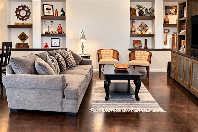 Photo - 104 NE 2nd St