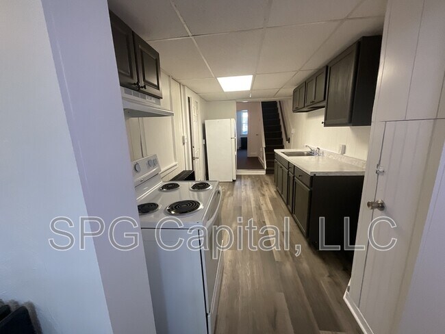 Photo - 219 N Pine St House