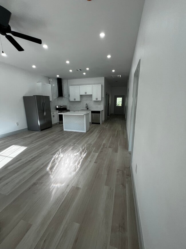 Photo - 982 Dundee Dr Unit 984