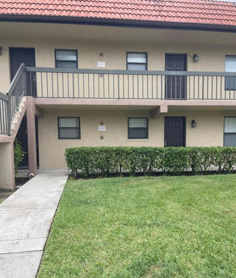 Photo - 21906 Lake Forest Cir Condominio Unidad 102