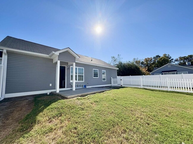 Photo - Move-In Ready 2 Bedroom, One Story Home – ...