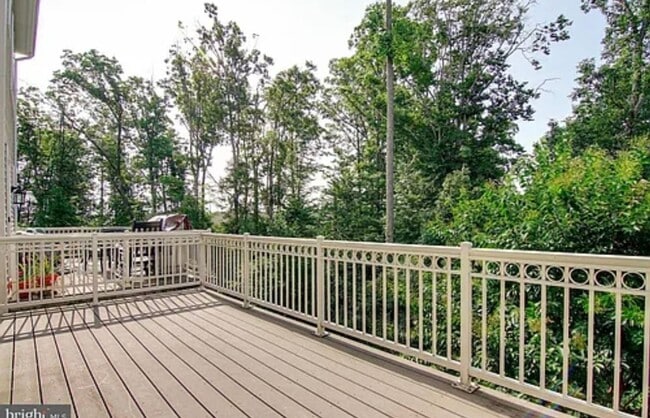 Photo - 2637 Glenriver Way