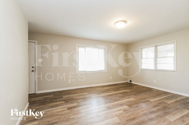 Photo - 9045 E 18th St