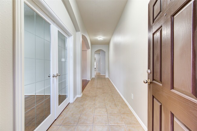 Photo - 2608 Shady Springs Ct