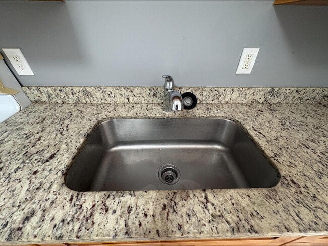 Photo - 1121 11th St Unit 3