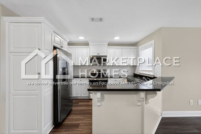 Photo - 2235 Perrins Ln