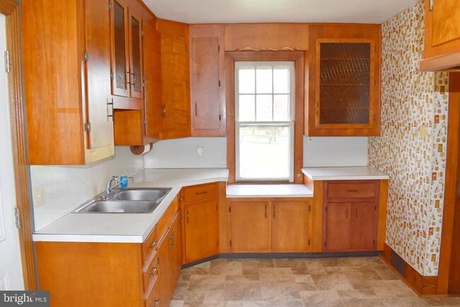 Photo - 9526 Circle Dr