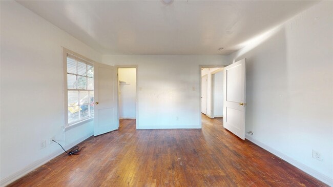 Photo - 3826 Landa Ln