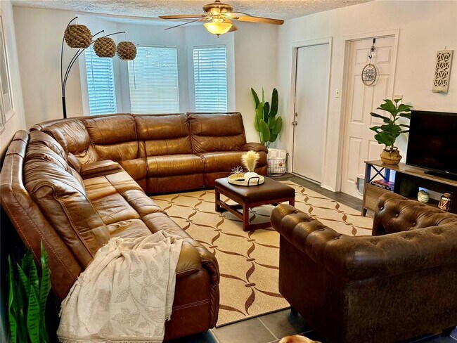 Photo - 10603 Thomaswood Ln