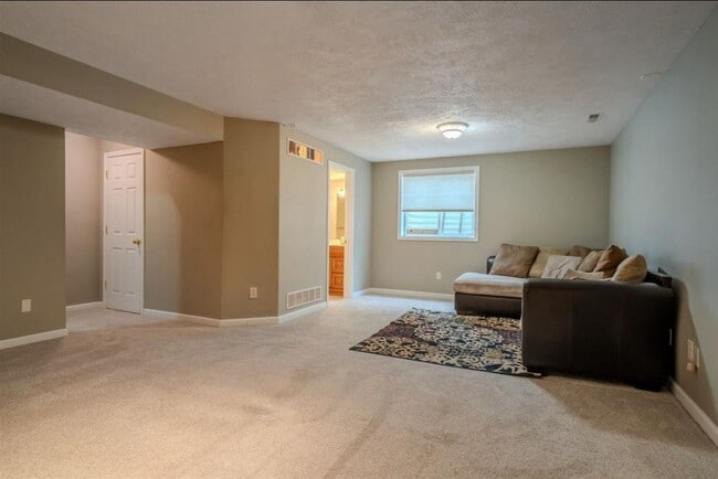 Photo - 1114 Doral Dr