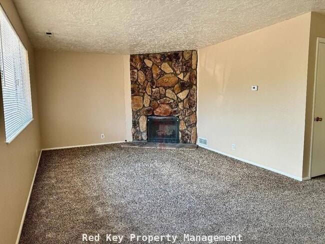 615 E Smelter Rd
