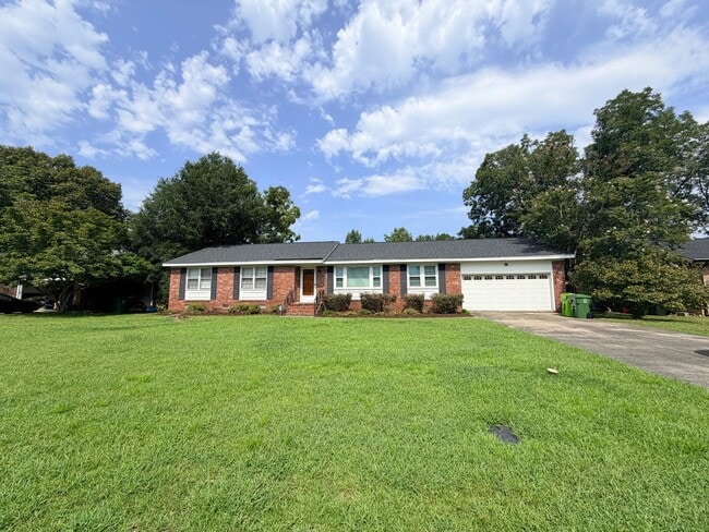 Building Photo - 839 Malibu Dr