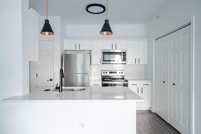 Photo - LA SIERRA APARTMENTS