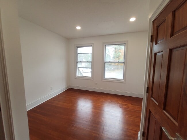 Photo - 347 Alden Ave Unit 2