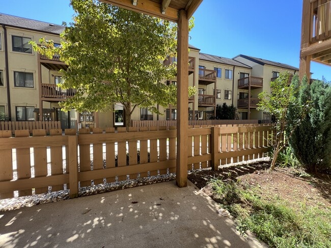 Photo - 1000 Linden Ave