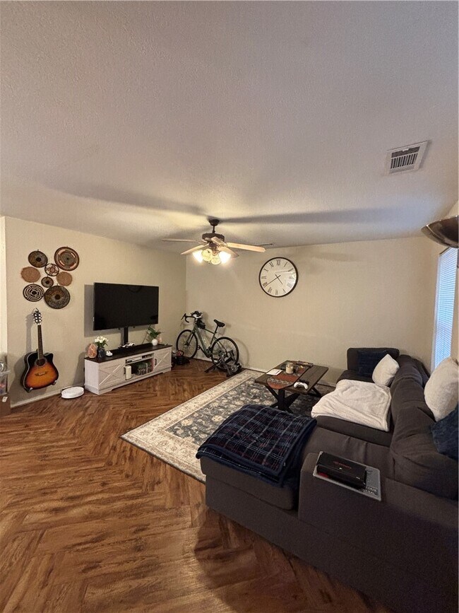 Photo - 1776 Evening Shade Dr