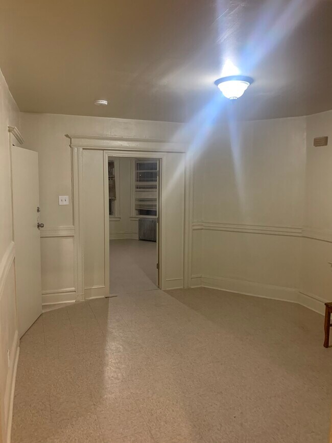 115 Ridgewood Ave Unit 2nd Floor