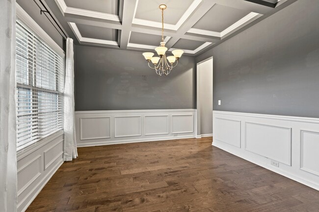 Photo - 830 W Richland Cir