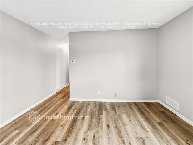Photo - 224 Oak Park Dr NE