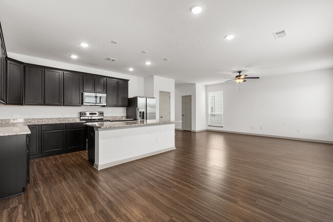 Photo - 1504 Elise Ave