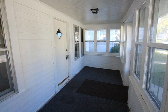 Photo - 3 bedroom 1 bath West Allis home with granite counters and 2 car garage