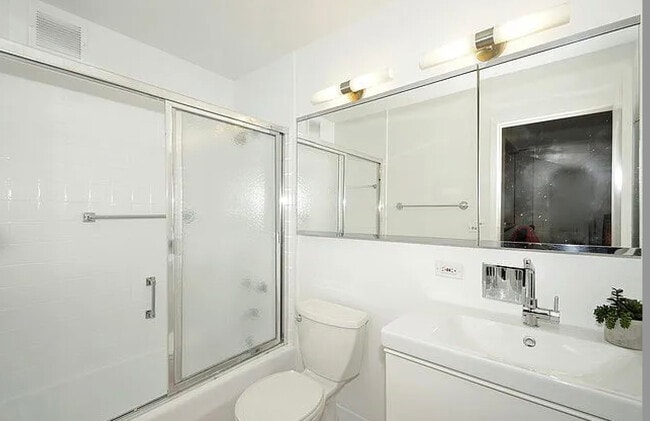 Photo - 70 W Burton Pl Unit 1508