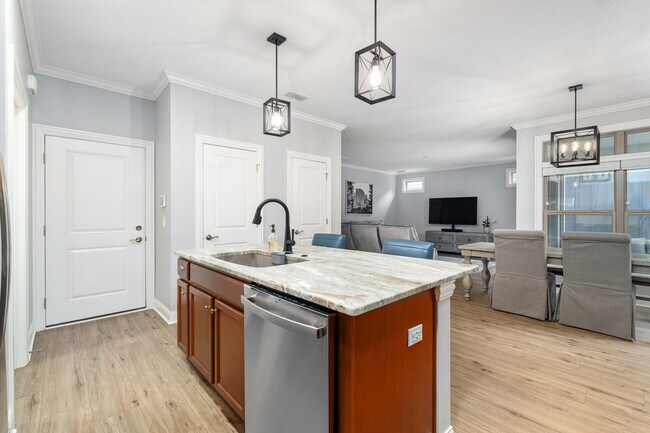 Photo - 243 Parkgate Ct