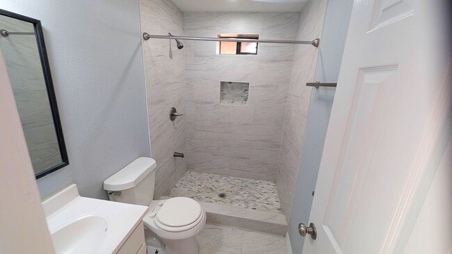 Photo - 1801 Cortez St Unidad Rear