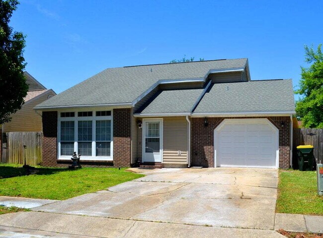 "Charming 3-Bedroom Home in Fort Walton Beach!"
