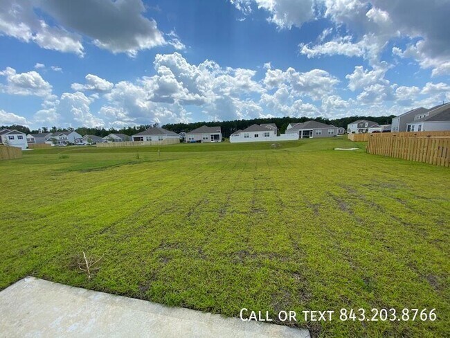 Photo - 122 Akeley Ln