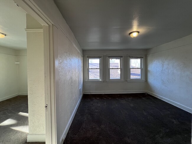 Photo - 1205 Sarah St Unit B