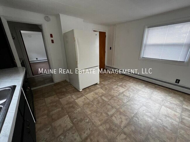 Photo - 261 Birch St Unidad Apt 1