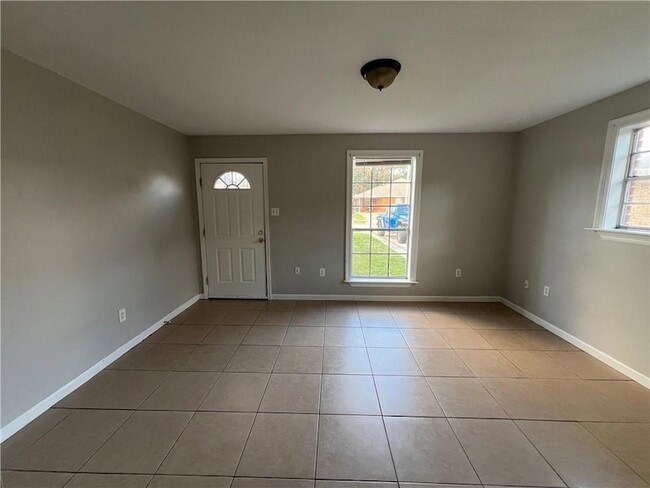 Photo - 8550 Valor Dr